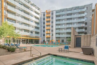 333 E Roosevelt St in Phoenix, AZ - Building Photo - Building Photo