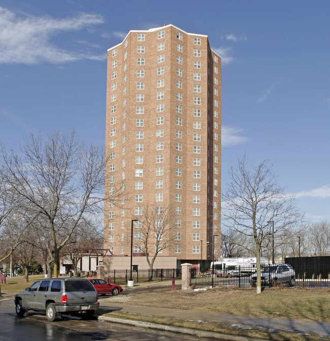 Riverview Apartments in Milwaukee, WI - Building Photo - Building Photo