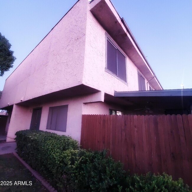 property at 5964 W Townley Ave