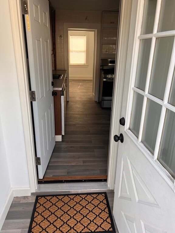 2 Mt Hope St-Unit -2 in Dedham, MA - Foto de edificio - Building Photo