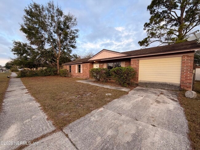 7045 Prellie St in Jacksonville, FL - Building Photo - Building Photo