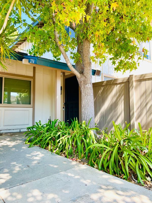 2194 Dawn Ct in Thousand Oaks, CA - Building Photo - Building Photo