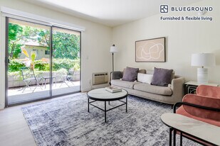 1600 Villa St in Mountain View, CA - Building Photo