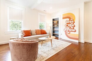 1826 Republic St in Cincinnati, OH - Building Photo