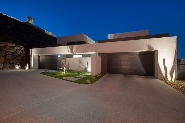 609 Sleeping Dragon Dr