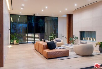3748 Berry Dr in Los Angeles, CA - Building Photo - Building Photo