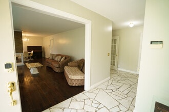 3503 Geneva Cir in Nashville, TN - Building Photo - Building Photo