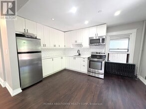 19 Proctor Blvd in Hamilton, ON - Building Photo - Building Photo
