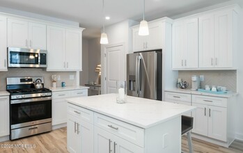 208 Kearney Ave in Seaside Heights, NJ - Building Photo - Building Photo