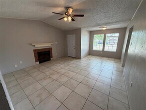 737 Woodland Ct in Kennedale, TX - Building Photo - Building Photo