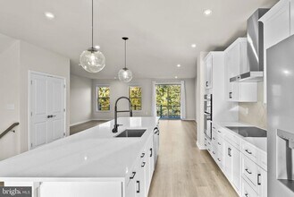 6244 Folly Ln in Alexandria, VA - Building Photo - Building Photo