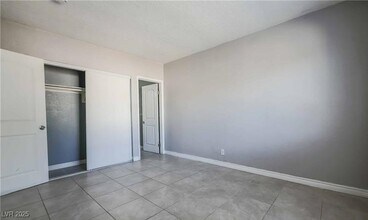1912 Lirio Way in Las Vegas, NV - Building Photo - Building Photo