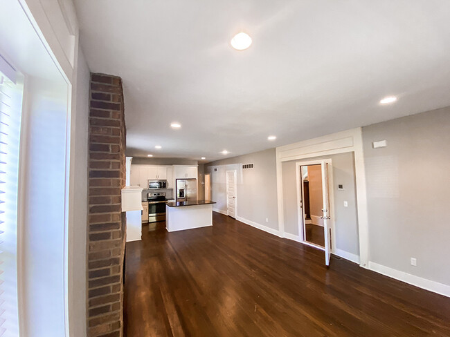 3726 Washington Street in Kansas City, MO - Building Photo - Interior Photo