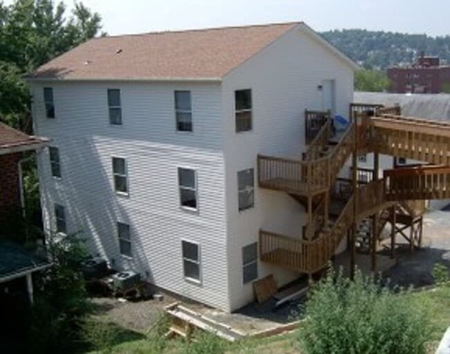 property at 717 Naomi St