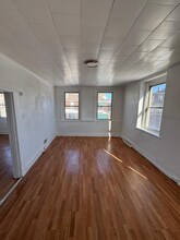 308 Bessemer Ave, Unit 2 in East Pittsburgh, PA - Building Photo - Building Photo