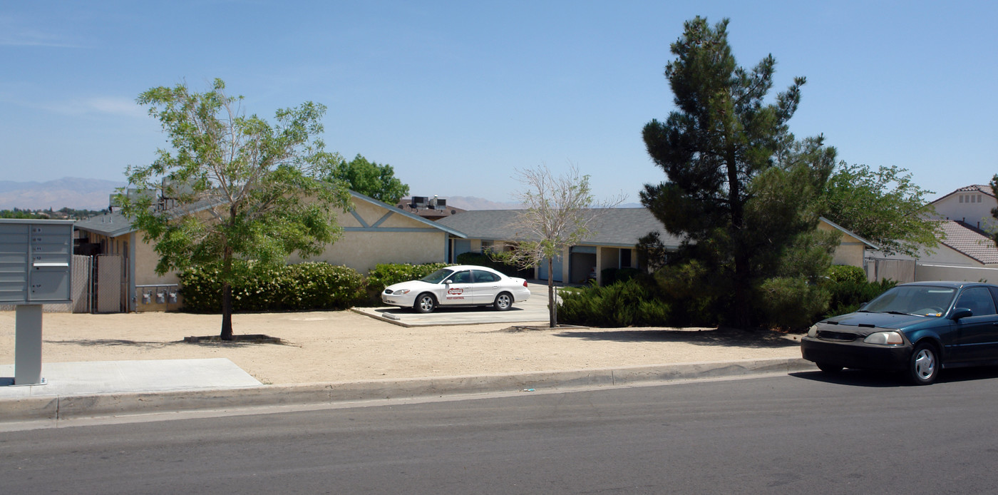 16191 Muni Rd in Apple Valley, CA - Building Photo