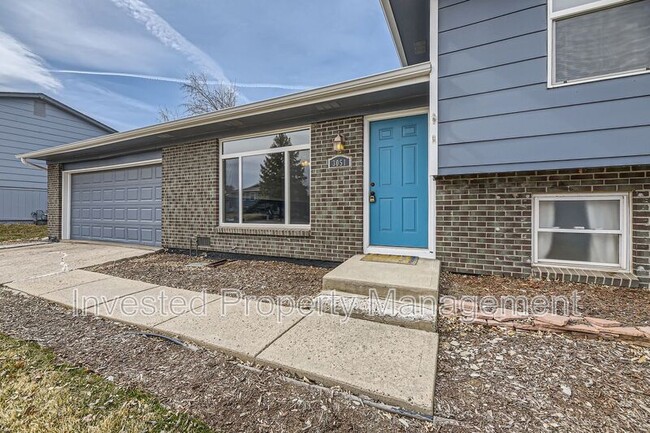 3051 S Hoyt Way in Lakewood, CO - Building Photo - Building Photo