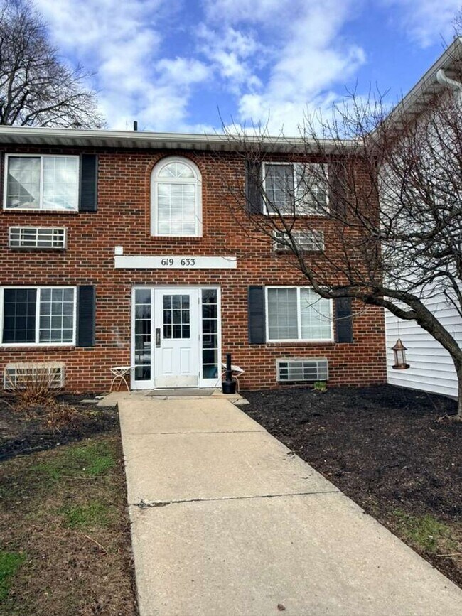 629 Mentor Ave-Unit -629 in Painesville, OH - Building Photo - Building Photo