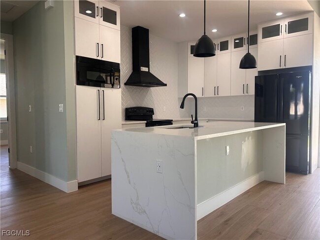 1808 SE 1st Terrace in Cape Coral, FL - Building Photo - Building Photo