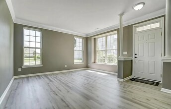 7659 Bluff Point Ln in Denver, NC - Foto de edificio - Building Photo