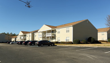 Hunter's Green in Columbia, SC - Foto de edificio - Building Photo