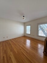 147 Pearl St, Unit 7 in Portland, ME - Building Photo