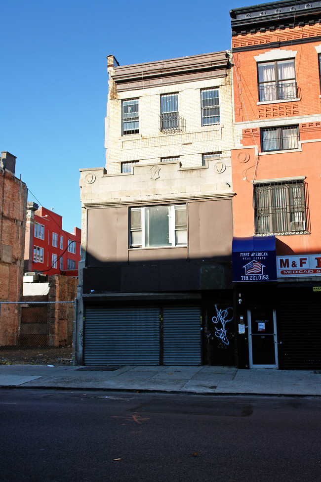 716 Nostrand Ave in Brooklyn, NY - Building Photo - Building Photo