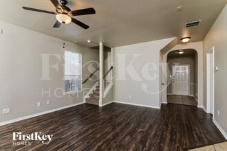 12111 Dawson Cir in San Antonio, TX - Building Photo - Building Photo