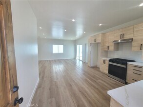 16840 Los Alimos St in Los Angeles, CA - Building Photo - Building Photo