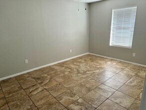 608 Karen Dr in Hewitt, TX - Building Photo - Building Photo