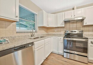 1310 Celia Way in Decatur, GA - Building Photo - Building Photo