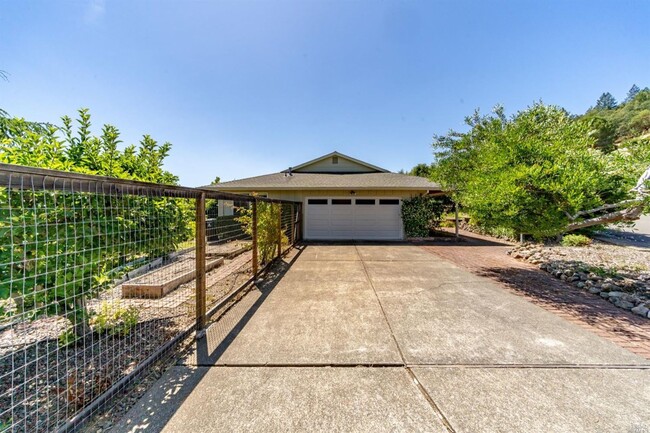 416 Oak Vista Dr in Santa Rosa, CA - Building Photo - Building Photo