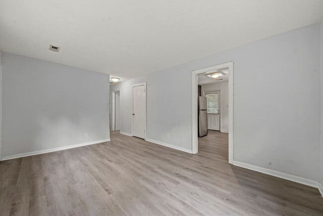 11427 Howards Mill Rd in Glen Allen, VA - Building Photo - Building Photo