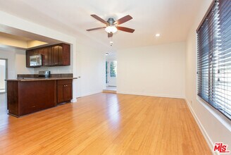 2320 Clark Ln in Redondo Beach, CA - Building Photo - Building Photo