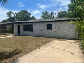 3219 N Miller St in Pensacola, FL - Building Photo - Building Photo