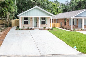 450 Reeves St in Niceville, FL - Building Photo - Building Photo