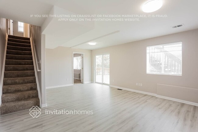 21771 Omaha Ave in Parker, CO - Foto de edificio - Building Photo