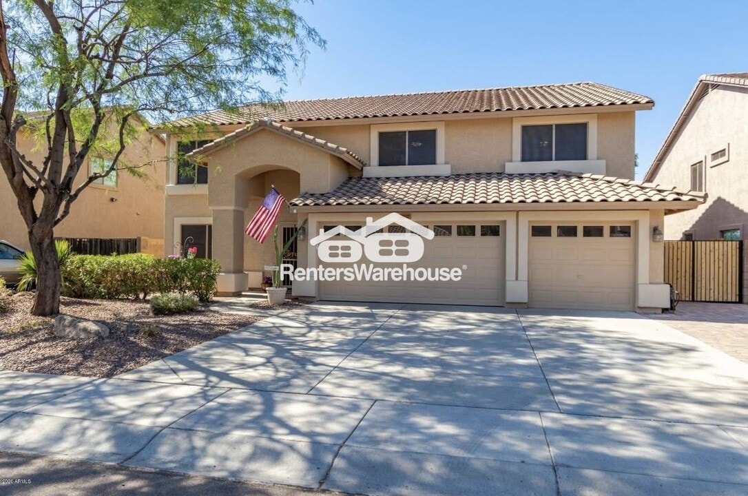 9017 W Yukon Dr in Peoria, AZ - Building Photo