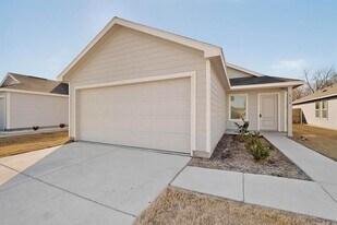 6734 Highlands St in Princeton, TX - Building Photo