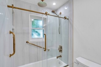1329 Pinebrook Way in Venice, FL - Building Photo - Building Photo