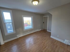 274 Tower St in Saint John, NB - Building Photo - Building Photo