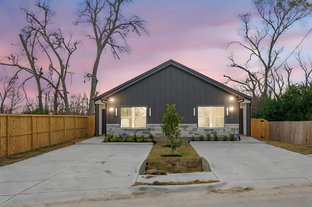 929 Green Meadow Ln in Houston, TX - Building Photo
