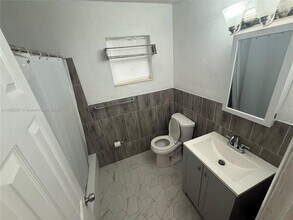 200 N 61st Ave in Hollywood, FL - Building Photo - Building Photo