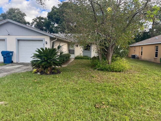 4330 Tartan Ave in Spring Hill, FL - Building Photo - Building Photo