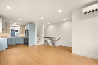 312 27th Ave E in Seattle, WA - Building Photo - Building Photo