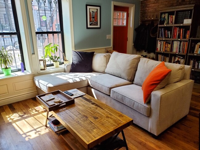 665 Park Pl, Unit Apartment 1 in Brooklyn, NY - Building Photo - Building Photo