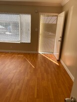 8546 Cashio St in Los Angeles, CA - Building Photo