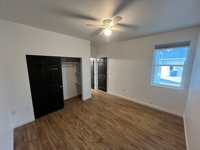 119 Grant Dr, Unit B in Ephrata, WA - Foto de edificio - Building Photo