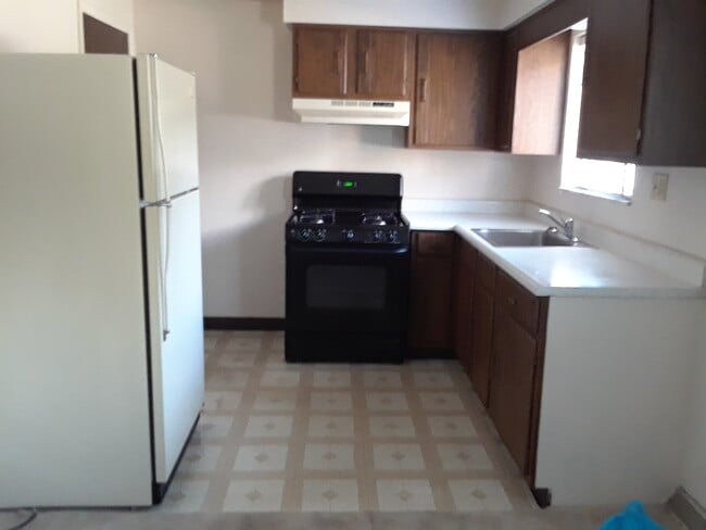 property at 406 Brierly Ln