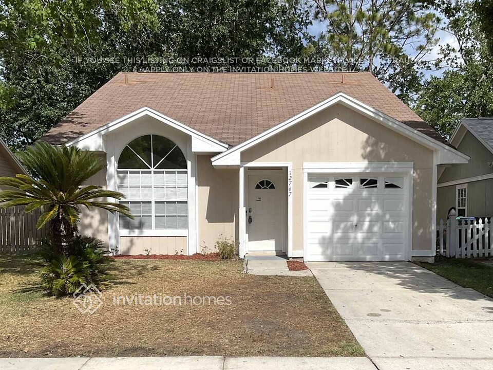 12767 Whiterapids Dr in Orlando, FL - Building Photo